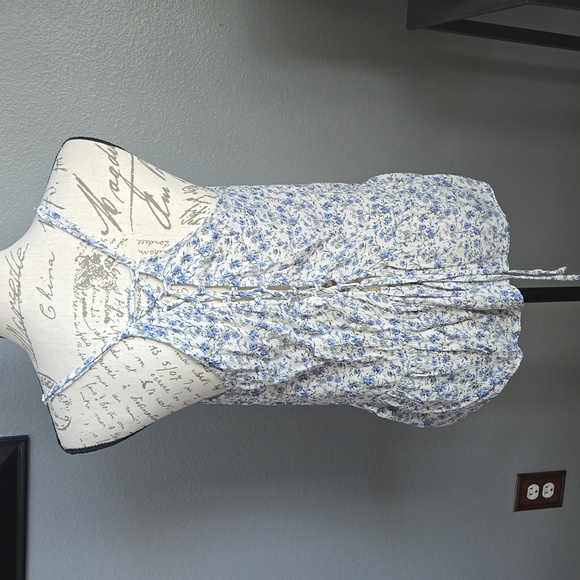 Top - Picture 4 of 5